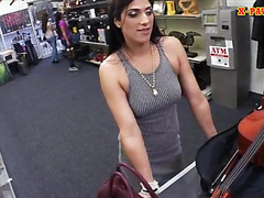 Babe pawned her pussy and nailed hard by nasty pawn keeper