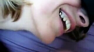 Минет, құлдық – БДСМ фильмі жетілген әйелі шлюханың петухтен аузына әтеш қабылдауы