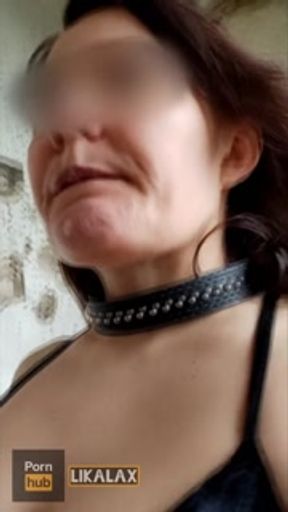 Pervert in an abandoned house, fucked herself in the throat and pissed herself, almost got caught