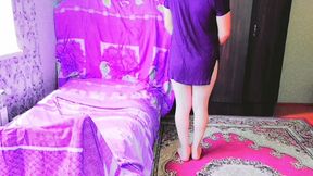 Gorgeous Shemale Holding Heart-shaped Balloon Playfully