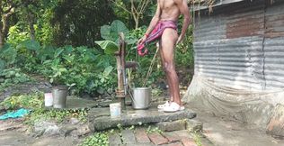 Indian mature Shower open place desi style..