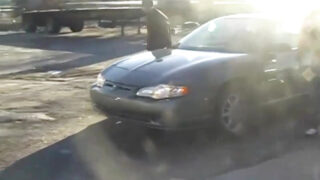 Valkoiset homohuorat, BBC saa anaaliseksiä