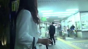 Shiona Suzumori's Office Encounter - A Returnee Embraces Her Boss Amidst Chaos