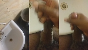 My fan requested I cum in the washing hand sink