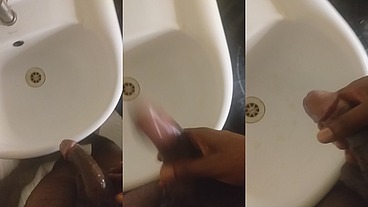 My fan requested I cum in the washing hand sink