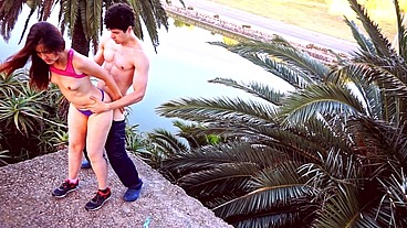 4K Real outdoor sex young couple fucking in the park