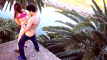 4K Real outdoor sex young couple fucking in the park