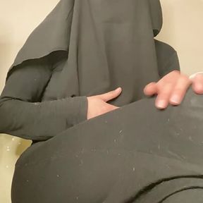 Anal on 12.5 Inches BBC Dildo Mia Niqab