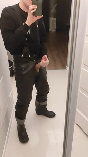 Gay Army Men Fuck. I'm in Rubber Boots and Leather Pants