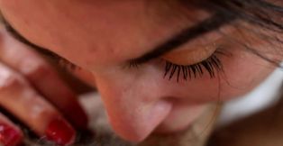 ”Amateur girl Cini milks shaft in bikini top”