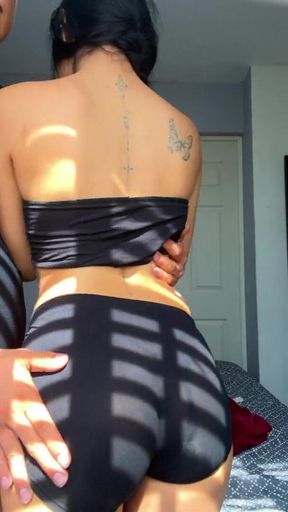 Rich Sex in the Morning with Fit Girl Before Going to the Gym - Real Couple