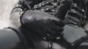 Latex Rubberdoll Vibes & Cums in Rubber Sheath in Bed & Shower