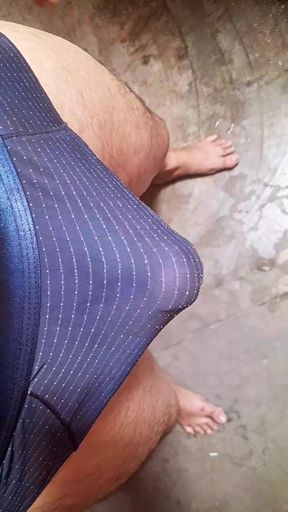 chaddi me muth