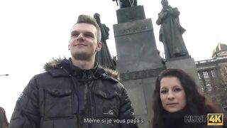 HUNT4K. Cocu Regarde Comment SA Copine Gicle Grâce à un Riche Baiseur