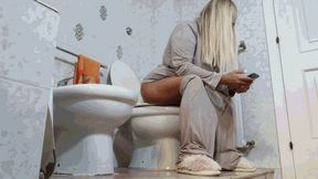 Morning in the toilet MP4 (1920x1080) FHD