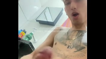 Deixa eu gozar assim na tua boca? Quero chuva de &ldquo_rt&rdquo_ nesse conte&uacute_do gozando&hellip_ ???