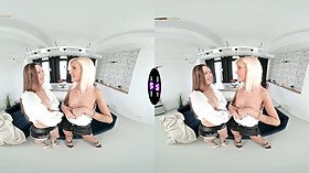 Watch Justicia Blonde & Mia Split finger their petite pussies in HD virtual reality