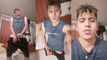 Chacal masturbandose hasta correrse