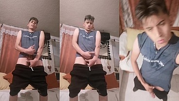 Chacal masturbandose hasta correrse