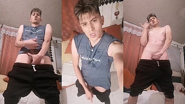 Chacal masturbandose hasta correrse