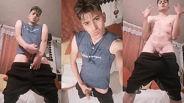 Chacal masturbandose hasta correrse