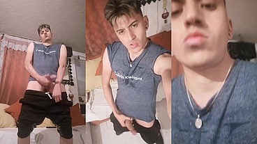 Chacal masturbandose hasta correrse