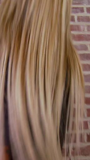 Memphis Monroe - Striptease 4K