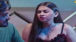 Indian Desi Girl's Hot Dance-Off in Bollywood Style