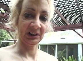 Mature shemale loves thick cocks