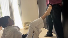 LATINA KARATEKA BALLBUSTING SESSION