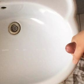 filled the sink with a huge load of cum