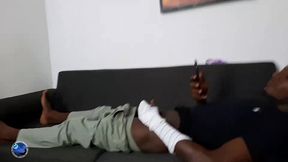 the broken arm patient get his balls dry by big ass sexy nurse