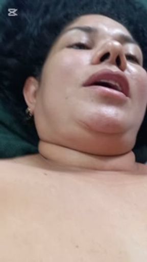 Gordita follando y mamando rico