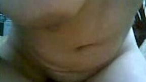 Chunky Pakistani housewife wants to be boned on the couch