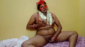 Sexy Red Saree Indian Aunty Big Boobs Self Sex