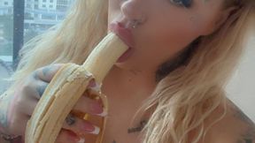 Sucking, slurping, Eating up a banana ?