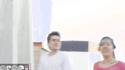 MOFOS - Jordi El Gets A Naughty Suprise Form Valeria Valois In The Middle Of The Road