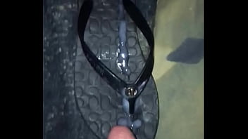 Cum shot flip flops