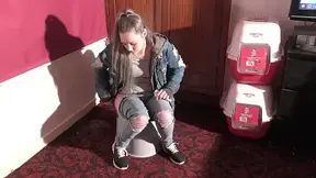 Sophie Goes To The Toilet
