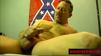 RedneckStuds.com- Rugged Redneck daddy serviced