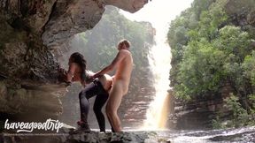 Hot Brazilian brunette couples with risky public sex