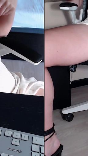 Jaw-dropping moment from &quot;Livecam - I cum without touching my pussy&quot;