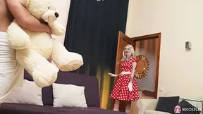 Hottie gets a messy creampie in funky town