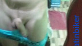 Me levanto con la polla dura...con ganas de sexo..????????????