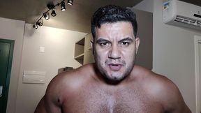 yuri gaucho - urso brasileiro pauzudo e o fetiche pes - urso dotado adoracao pes - urso big dotado solo - gozada e banho do urso