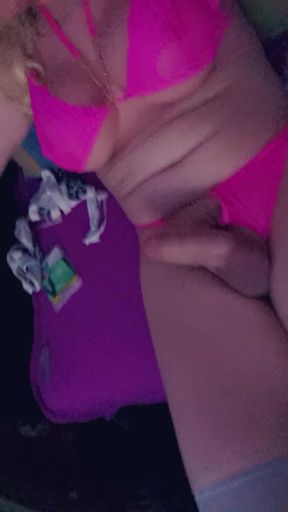 sissy Barbara looking for HUNTER