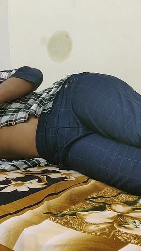 Real Indian College Girl Naked Fingering Her Tight Pussy