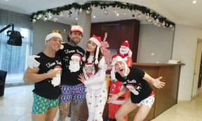 CATHERINE KNIGHT CHRISTMAS VR PART ONE - SANTA’S HORNY HOTWFIE MRS. CLAUS CREAMPIE THREESOME