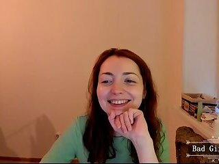 Pretty skinny small tits brunette solo webcam milf