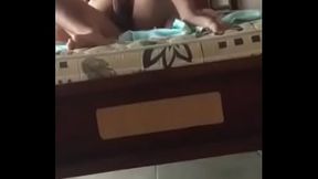 Me cogo a flaquita rica.